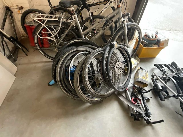Partij fietsen met toebehoren - afbeelding 5 van  7
