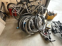 Partij fietsen met toebehoren - afbeelding 5 van  7