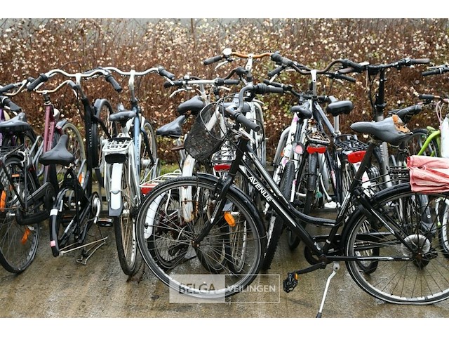 Partij fietsen - afbeelding 1 van  8