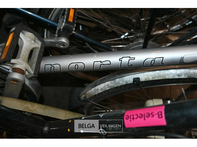 Partij fietsen - afbeelding 5 van  6