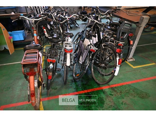 Partij fietsen - afbeelding 2 van  7