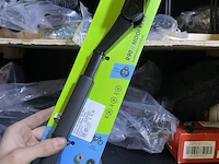 Partij fietsonderdelen en -accessoires - afbeelding 13 van  112