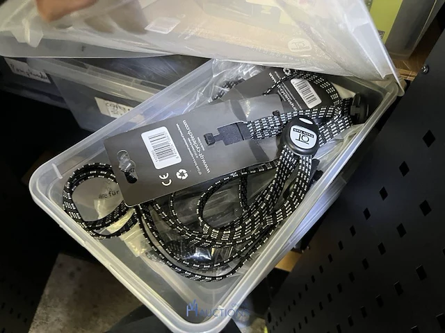 Partij fietsonderdelen en -accessoires - afbeelding 37 van  112