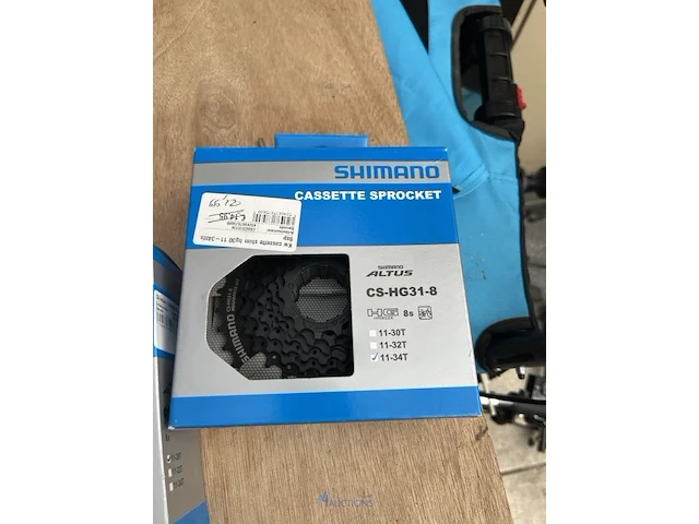 Partij fietsonderdelen shimano en sunrace - afbeelding 3 van  28
