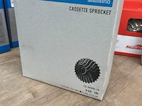 Partij fietsonderdelen shimano en sunrace - afbeelding 27 van  28