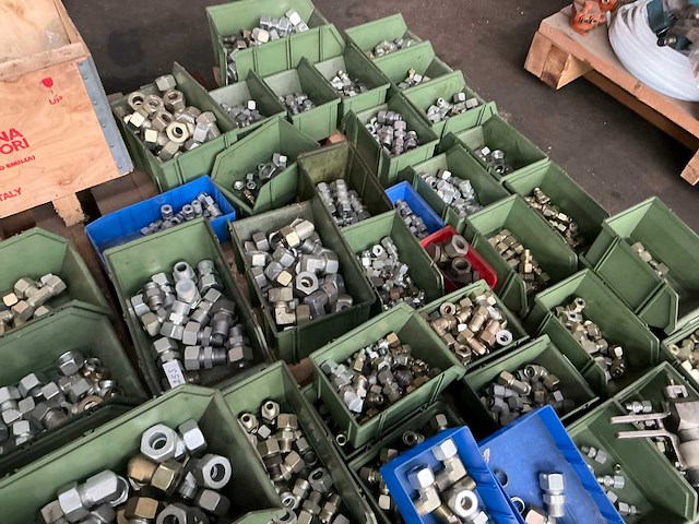 Partij fitting materiaal - afbeelding 7 van  9