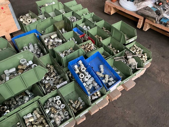 Partij fitting materiaal - afbeelding 8 van  9