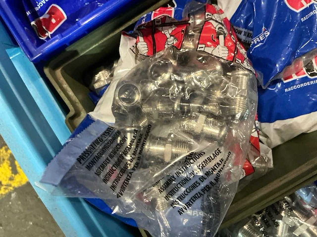 Partij fittingmateriaal - afbeelding 2 van  15