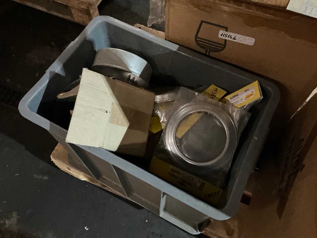 Partij flexibele aluminium slangen - afbeelding 3 van  3