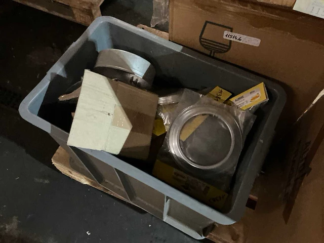 Partij flexibele aluminium slangen - afbeelding 5 van  6