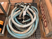 Partij flexibele rvs slangen met flenzen - afbeelding 1 van  4