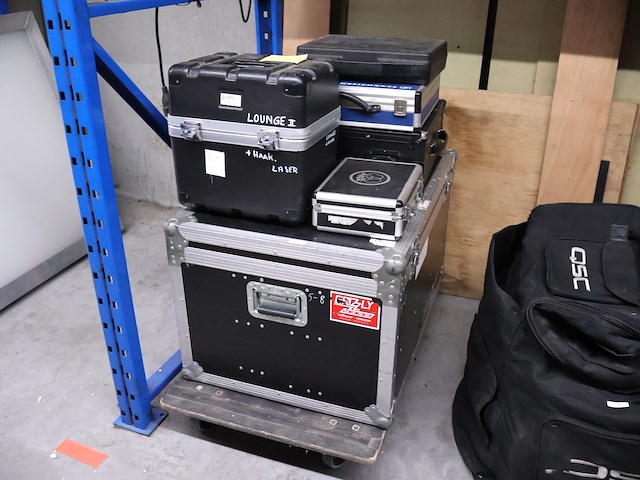 Partij flightcases & koffers - afbeelding 1 van  5