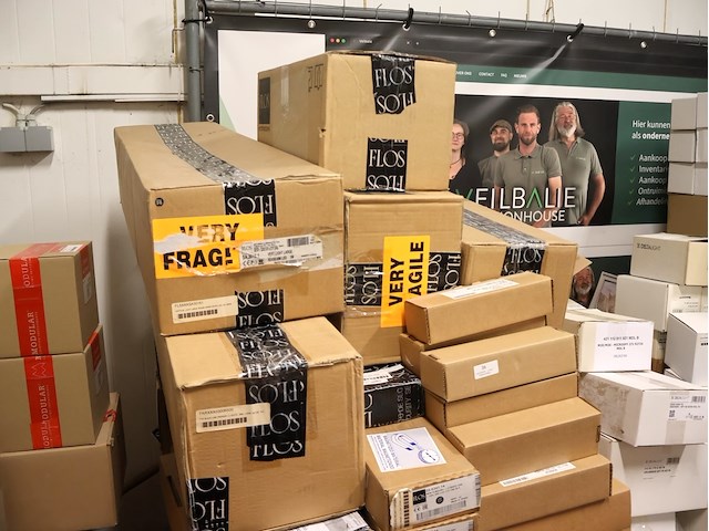 Partij flos - afbeelding 2 van  5