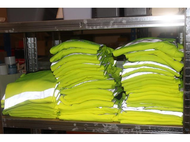Partij fluo kleding - afbeelding 2 van  3