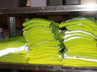 Partij fluo kleding - afbeelding 2 van  3
