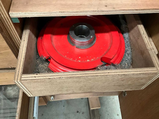 Partij frezen en boren - afbeelding 1 van  9