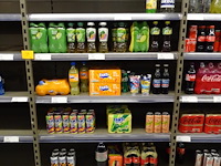 Partij frisdrank en non-alcoholische dranken - afbeelding 2 van  7