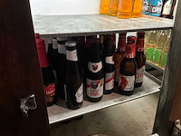 Partij frisdrank, water en bieren - afbeelding 1 van  9