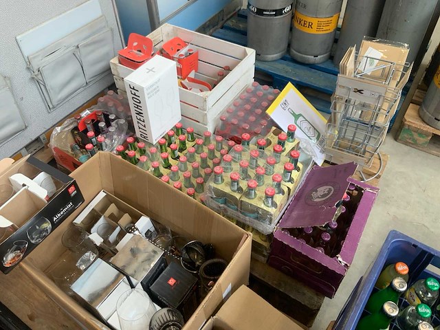 Partij frisdrank - afbeelding 6 van  7