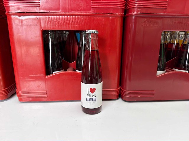 Partij fruitsap - afbeelding 3 van  6