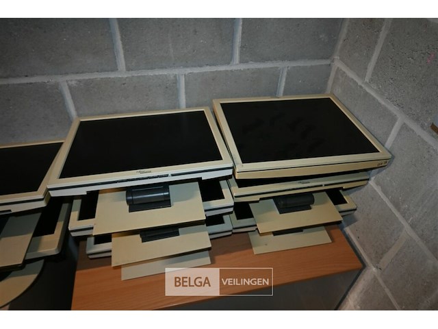 Partij fujitsu siemens pc-schermen - afbeelding 2 van  6