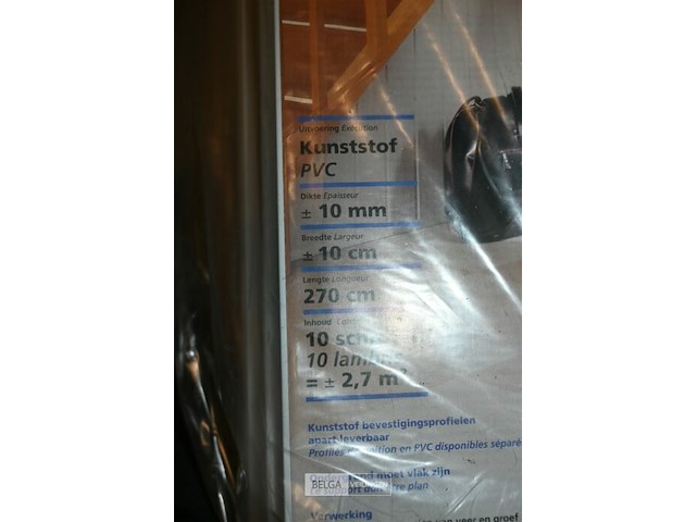 Partij gamma pvc schroten - afbeelding 4 van  5