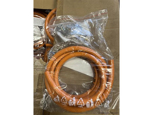 Partij gasslangen met drukmeter in 3 dozen - afbeelding 2 van  4