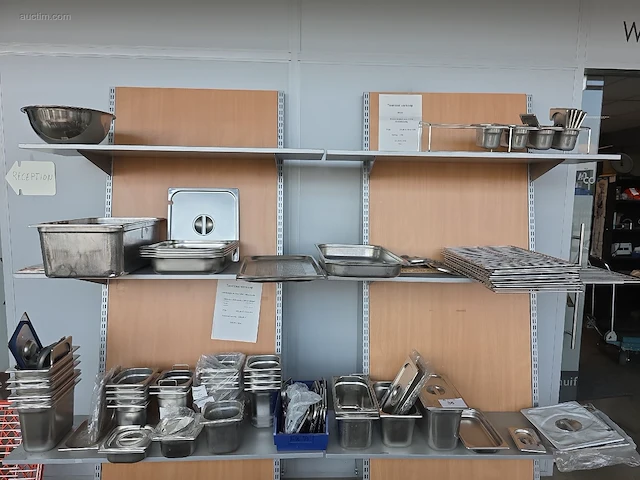 Partij gastronormbakken, roosters en bakplaten... - afbeelding 1 van  4