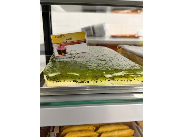 Partij gebak en patisserie - afbeelding 2 van  16