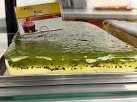 Partij gebak en patisserie - afbeelding 2 van  16