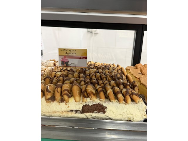 Partij gebak en patisserie - afbeelding 10 van  16