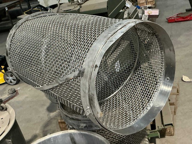 Partij gedemonteerde inox machineonderdelen - afbeelding 2 van  4