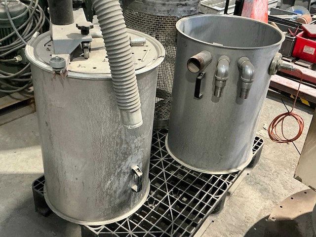 Partij gedemonteerde inox machineonderdelen - afbeelding 3 van  4