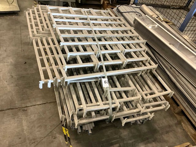 Partij gedemonteerde magazijnrekken - afbeelding 2 van  5