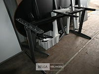 Partij gedemonteerde tafels - afbeelding 3 van  7