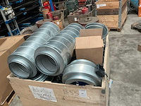 Partij gedempte ventilatiekanalen en toebehoren