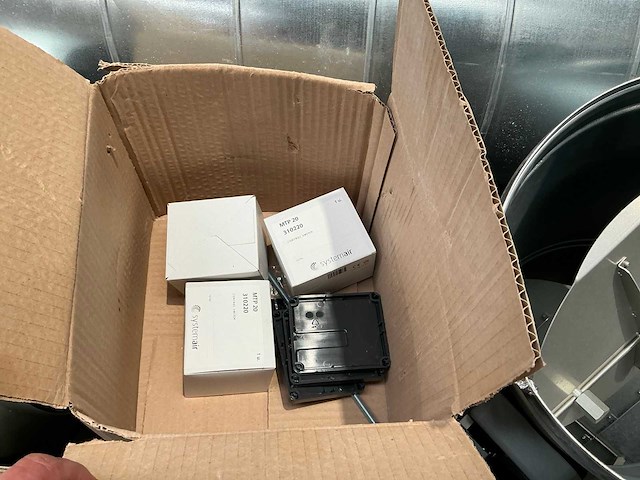 Partij gedempte ventilatiekanalen en toebehoren - afbeelding 6 van  6