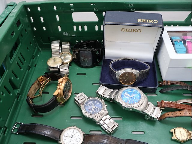 Partij gedragen horloge - afbeelding 2 van  8