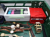 Partij gedragen horloge - afbeelding 3 van  8