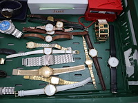 Partij gedragen horloge - afbeelding 5 van  8