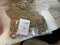 Partij gedroogde limoenschijfjes - afbeelding 2 van  4