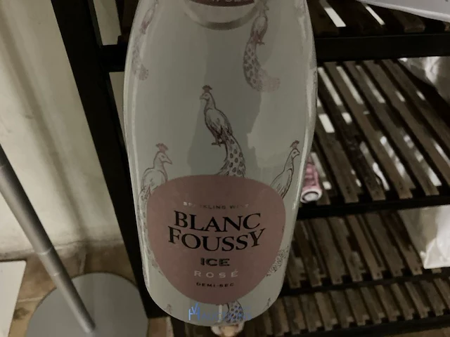 Partij geestrijke dranken waaronder sangria atlantica, limoncello piemme, blanc foussy - afbeelding 7 van  7