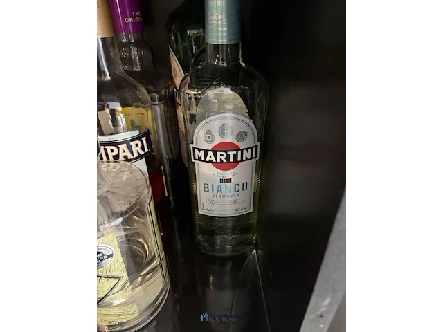 Partij geestrijke dranken - afbeelding 8 van  11