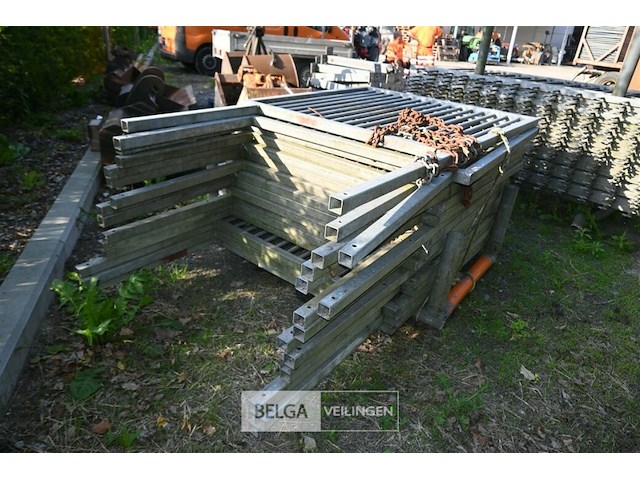 Partij gegalvaniseerd hekwerk - afbeelding 3 van  6