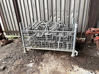 Partij gegalvaniseerde balkenhouders