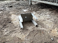 Partij gegalvaniseerde balkenhouders - afbeelding 2 van  4