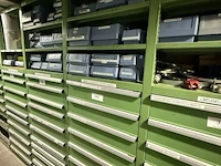 Partij gegalvaniseerde en inox koppelingen