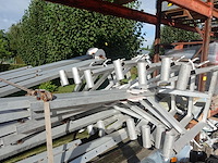 Partij gegalvaniseerde stalen montageframes + dakprofielen - afbeelding 3 van  6