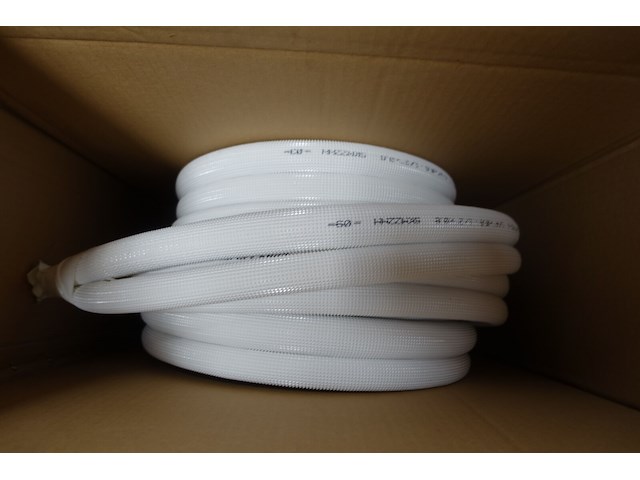 Partij geïsoleerde leiding - afbeelding 2 van  3