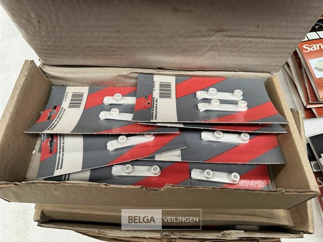 Partij geluidsdempers voor keukenkastjes - afbeelding 2 van  3